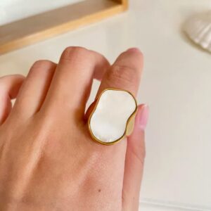Helen stone ring