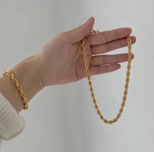 Cross Chain Set - Image 3