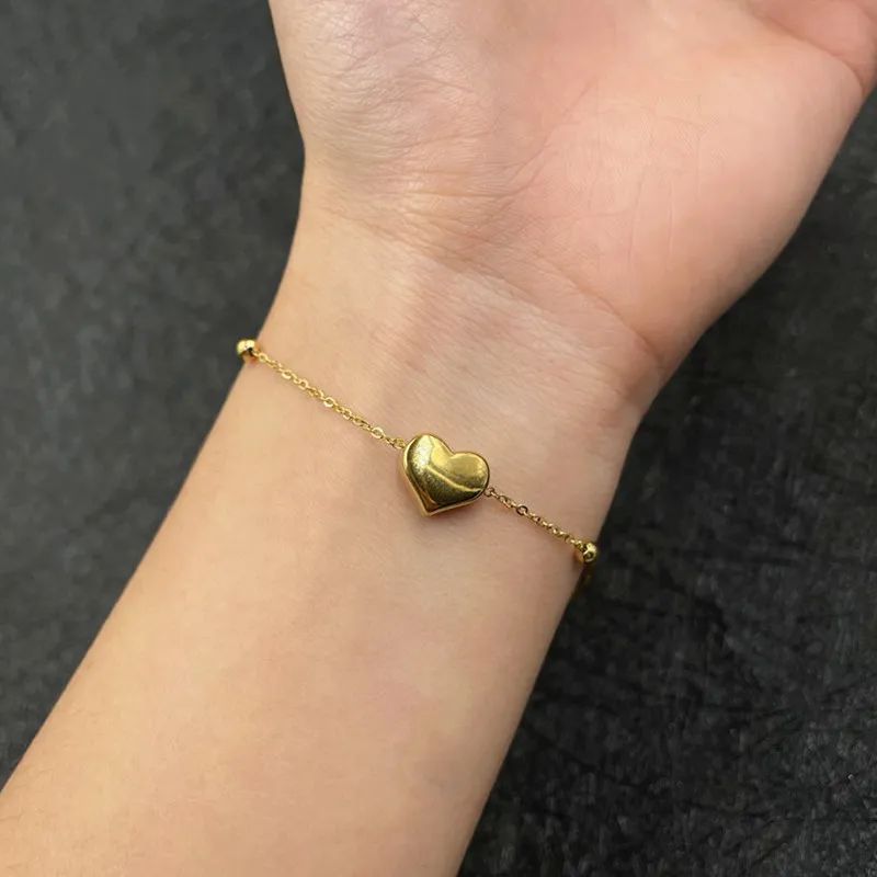 Beaded chain heart bracelet - Image 2