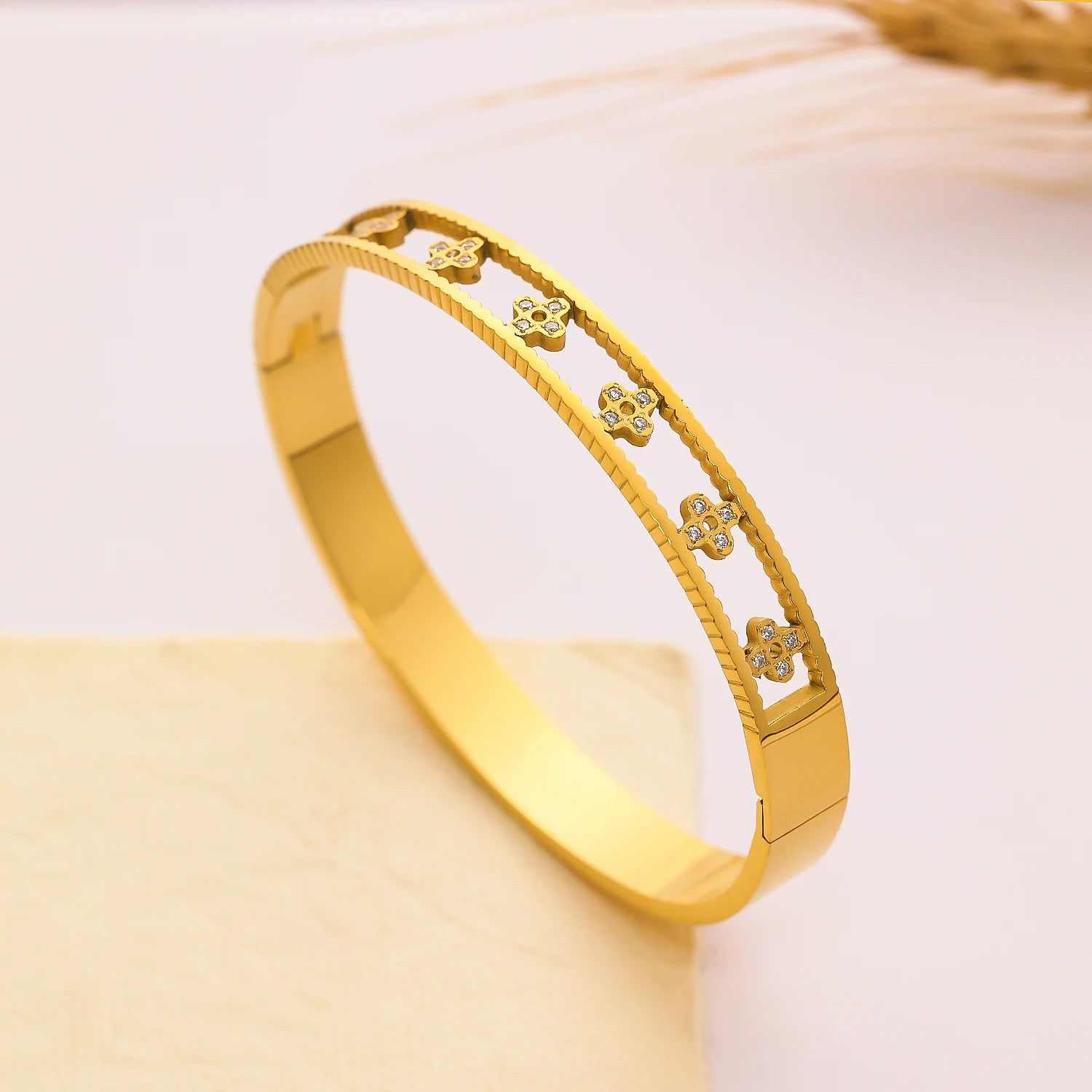Nova Bangle - Image 6