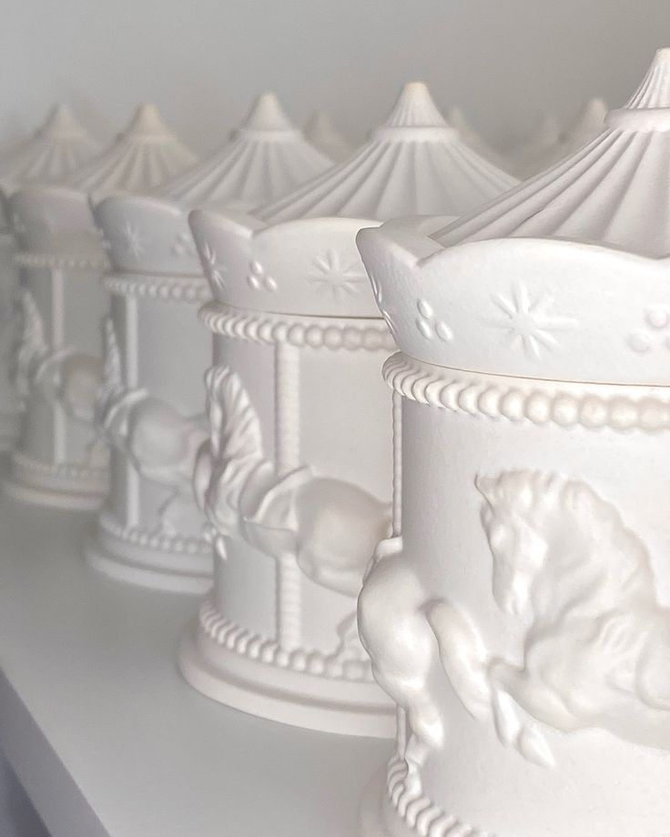 Carousel Wood Wick Candle Jar - Image 2