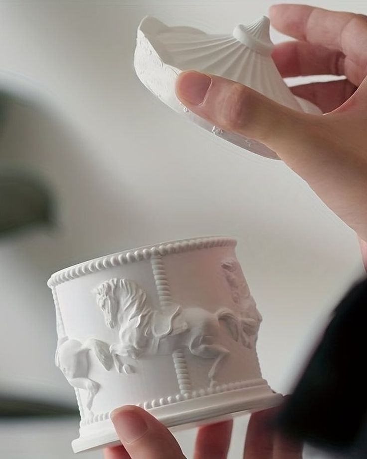 Carousel Wood Wick Candle Jar - Image 3