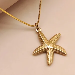 Starfish pendent necklace