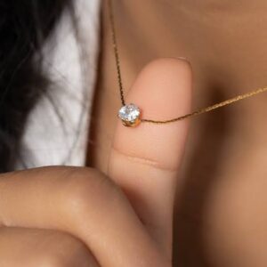 Round stone necklace