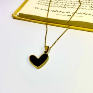 Black heart necklace