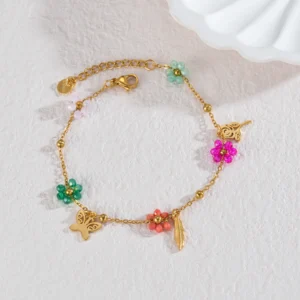 Floral charm bracelet