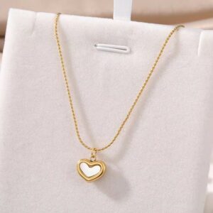 Heart Pearl Necklace