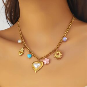 Classic heart charm necklace