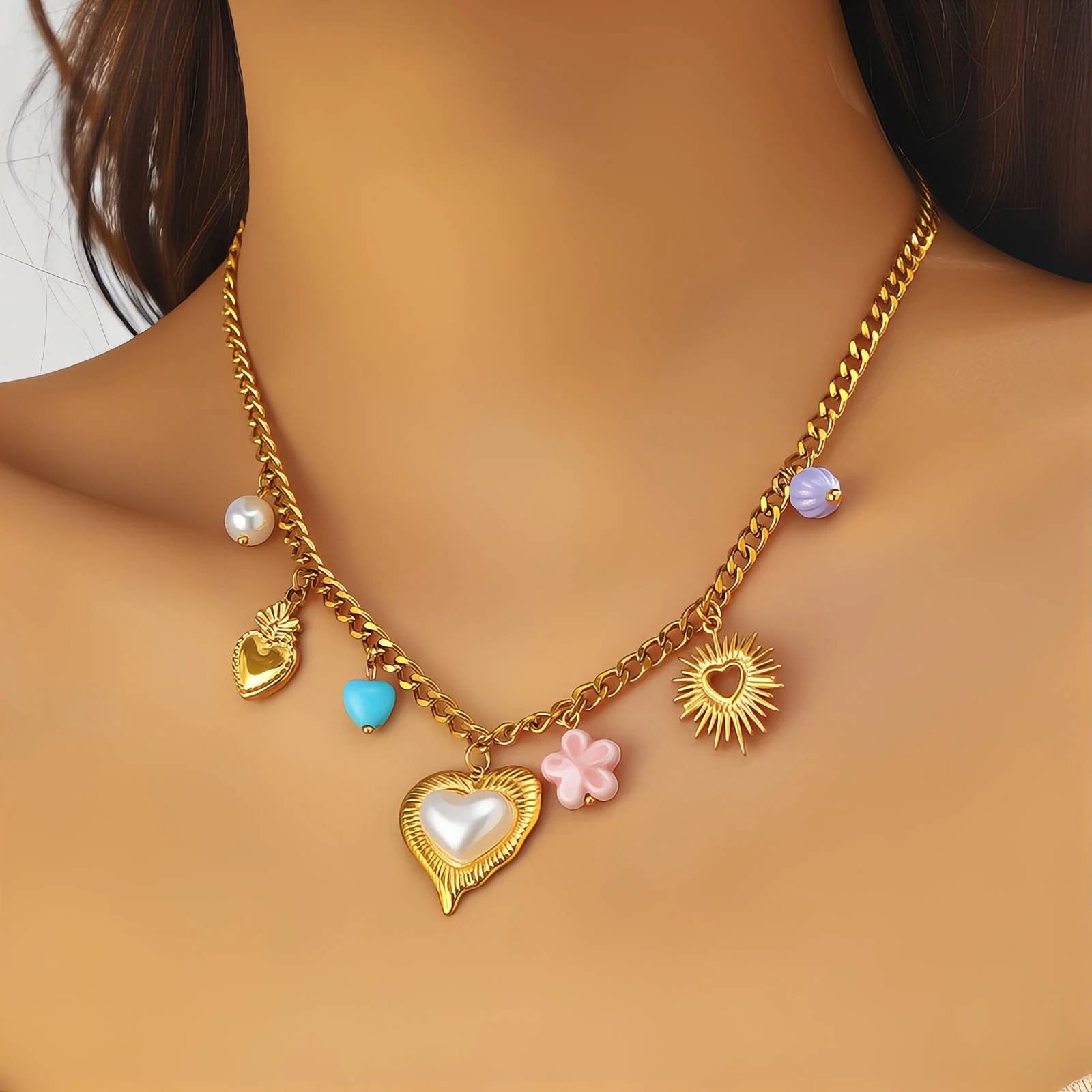 Classic heart charm necklace