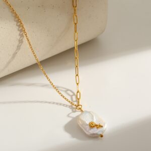 Stainless steel natural pearl pendant