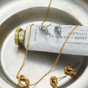 Stainless steel knot set