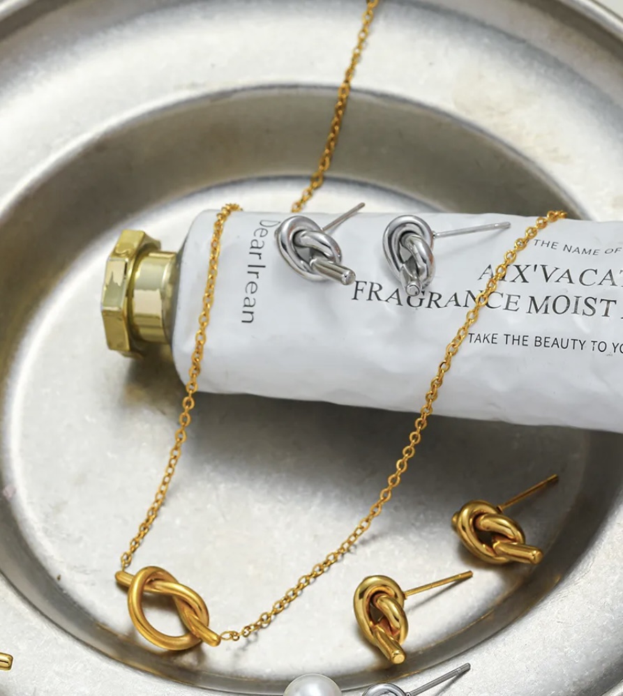 Stainless steel knot set